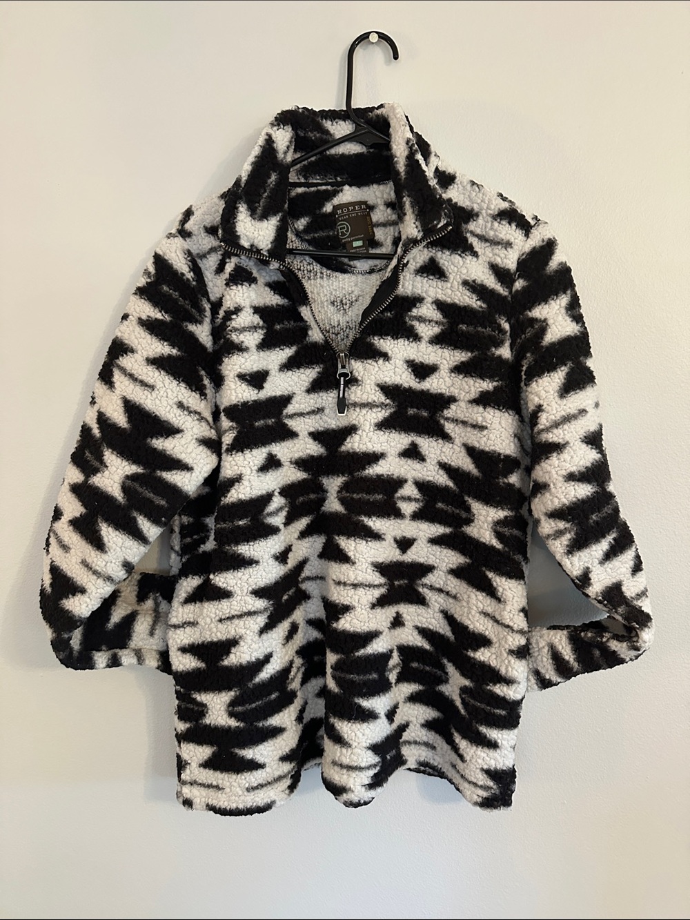 Black & White Fleece Sherpa Half Zip